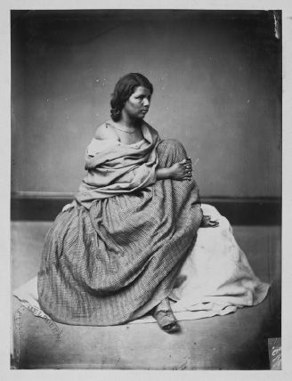 Vistas del Peru Album. Peruvian woman [mulatto] (plate 121) [Photograph]